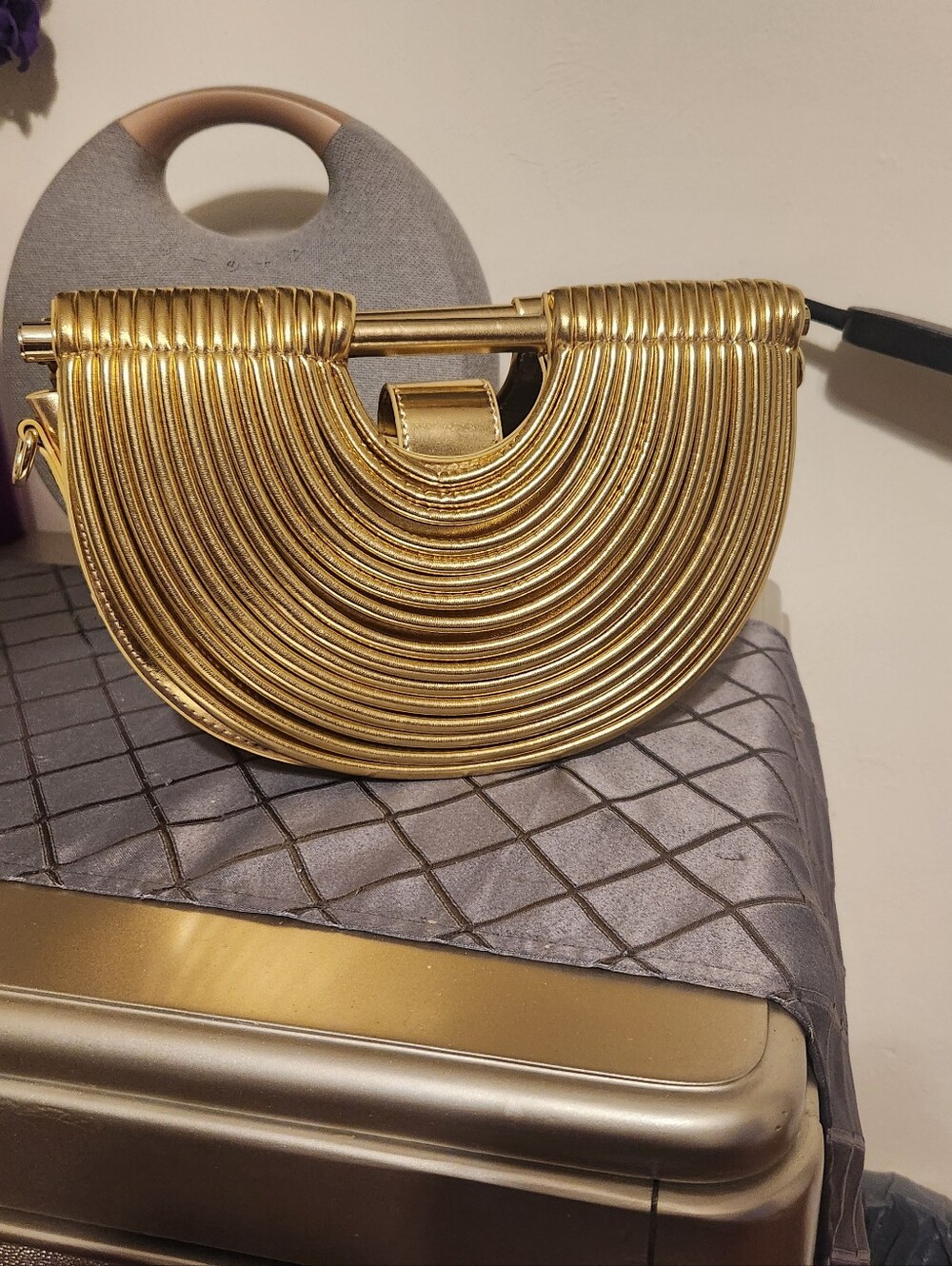 Gold Metallic Semi-Circle Women\'s Evening Bag